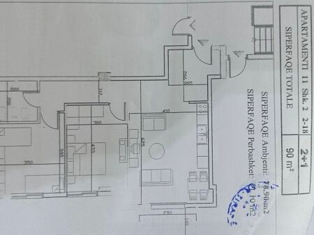 🏡 Shitet apartament 2+1 te Pallatet Çabej