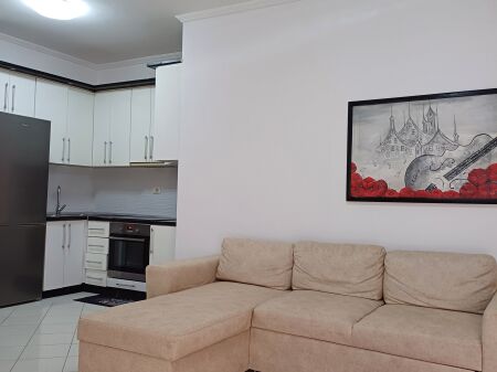 Apartament jepet me qira afatgjat