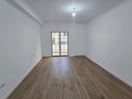 Zyre 2+1/Qera📍Rruga e Bogdaneve 📌700€