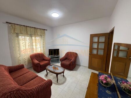 SHITET APARTAMENT 1+1 RRUGA E ELBASANIT