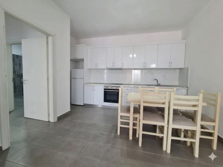 Shes Apartament 2+1+2 në Kamëz (Rruga Kryesore, 110m²)