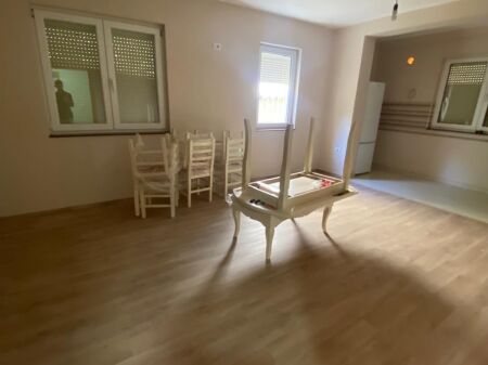Qera | Vilë 3 + 1 | Qytet Studenti | 600 €/muaj
