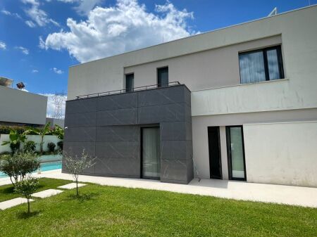 Shitet, Vilë Moderne, Vishnjë, Tiranë – 1,200,000€ | 750 m² truall | 250 m² ndërtim
