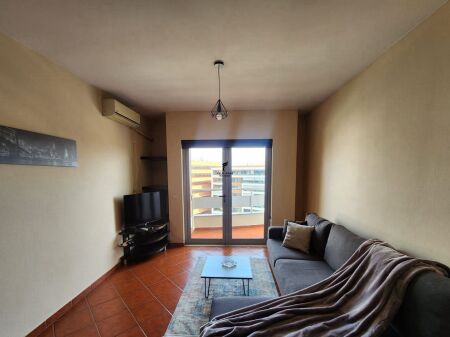 APARTAMENT ME QERA 1+1 RRUGA E KAVAJES 45.000 LEKE FH-76169