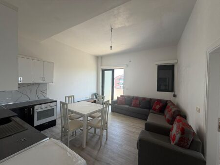 Shitet Apartament 1+1 ne Malin e Robit