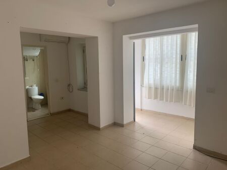🏢 Locale per ufficio in affitto vicino allo Stadio Dinamo