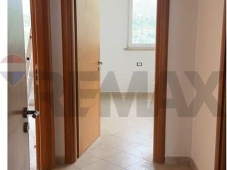 VENDESI APPARTAMENTO 2+1 A LINZ