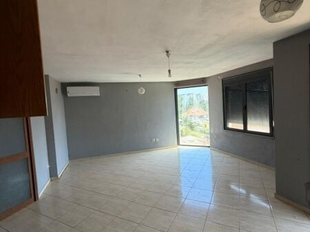 Appartamento 3+1 in affitto – Astir (vuoto) !