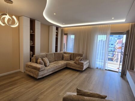 🏡 Jepet Apartament 2+1 me Qira te Kompleksi Delijorgji – Godinat e Reja