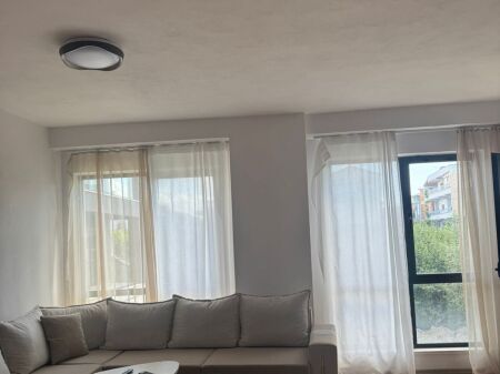 Qera | Apartament 3 + 1 | Rruga 5 Maji | 500 €/muaj