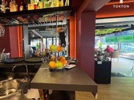SHITET, LOKAL, RRUGA KOMUNA E PARISIT, TIRANË