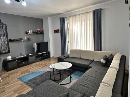 🏡 Shitet Apartament 1+1 + Ballkon në Kamëz
