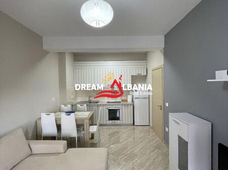 Jepet Apartament 1+1 me qera pranë Pallatit me Shigjeta (ID 42111583)