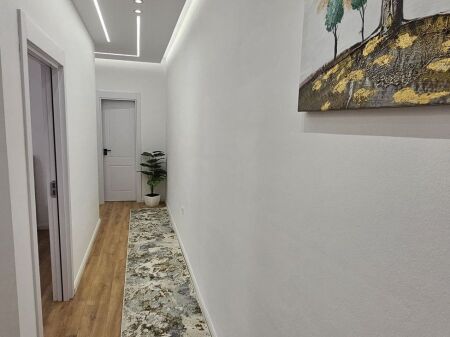 🏡 Shitet apartament 2+1 te Pallatet Çabej