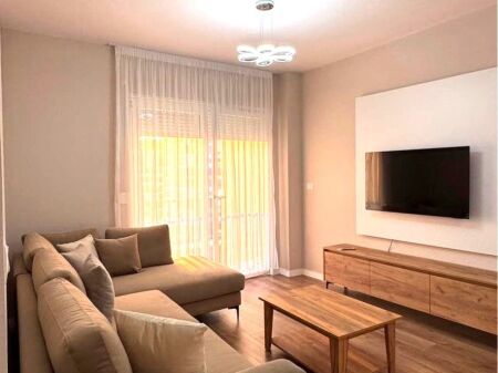 🏡 JEPET SUPER APARTAMENT ME QERA 2+1 TEK UNIVERS CITY