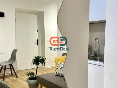 Tek Liqeni Artificial, Jepet Me Qira Apartament 1+1, Super I Investuar !!!