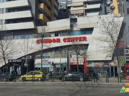 Dyqan me qira – Condor Center, Rruga e Kavajës !
