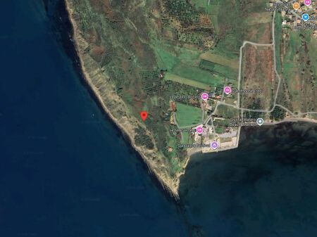 SHITET TOKE NE BREGDET  65 000 M² VIJA E PARE - ZVERNEC VLORE