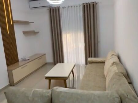 Apartament me qera 2+1