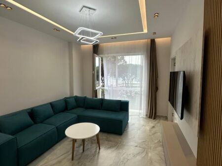 🌊 Super Apartament 2+1 për shitje te White Tower Residence, Golem 📍