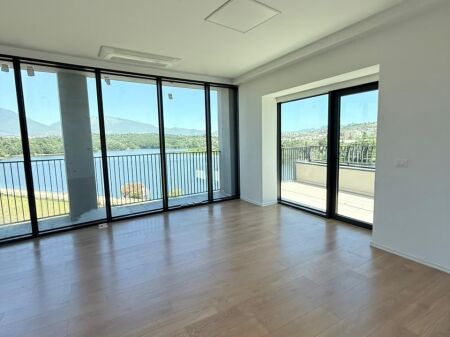 🏢 OFFICE/BUSINESS SPACE FOR RENT – LAKE VIEW RESIDENCE ARTIFICIAL LAKE