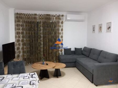 JEPET APARTAMENT ME QERA 1+1 "MISTO MAME" 40.000 LEKE