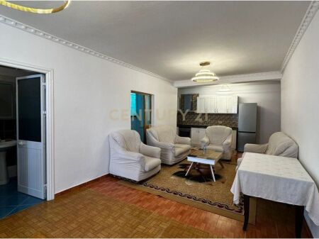 Appartamento 2+1 in Affitto a Kodra e Priftit, Tirana - 50.000 Lek | 109,3 m² EL141816