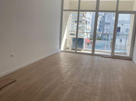 Ufficio in affitto a Kika 2 Komuna Parisit