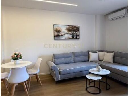 Apartament 1+1 Me Qira në Plazh Iliria, Durrës ! 50 m Larg Detit 600 € /Muaj