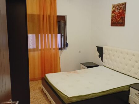 🏡 Apartament 2+1 + Garazh për Qira 📍 Pranë Universitetit Barleti