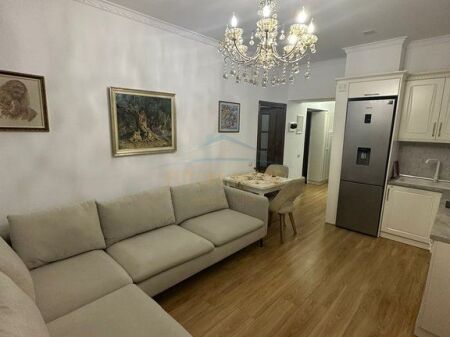 Qira, Apartament 2+1, Pallatet Shallvare, Tiranë
