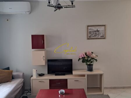 APARTAMENT ME QIRA 2+1 QENDER 55.000 LEKE