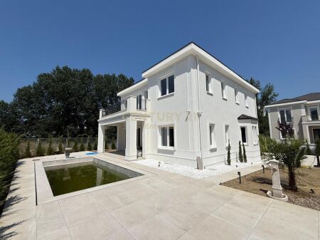 Vile luksoze me qira tek Rolling Hills 2 5,000 € /Muaj Sip. Totale  647m2  Sip. e brendshme  391m2