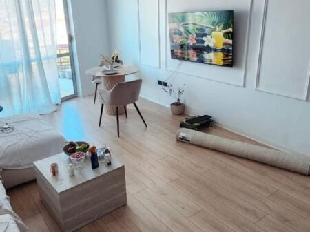Shitje | Apartament 1 + 1 | Pallatet e Verdha | 105000 €