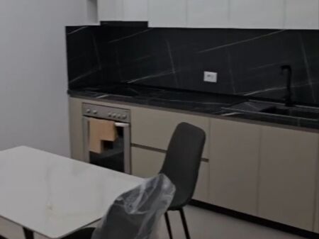 Qera | Vilë 1 + 1 | Rruga 5 Maji | 500 €/muaj