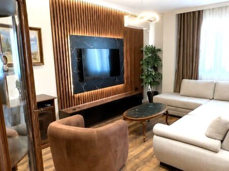 APARTAMENT NE SHITJE 2+1+2 ,RRUGA MINE PEZA PRANE ZOGUT TE ZI