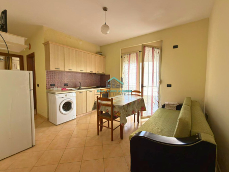 Shitet Apartament 1+1 – Lungomare, Vlorë