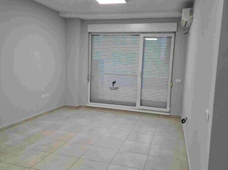 ZYRE ME QERA 55M2 21 DHJETORI 40.000 LEKE FH-76623