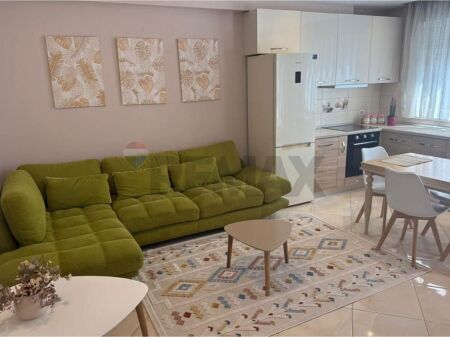 Apartament 1+1 per qira tek Kompleksi Kontakt!!
