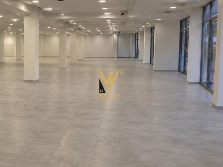 JEPET AMBIENT BIZNESI 500 M2 ME QIRA TE KODRA E DIELLIT 3.500 EURO