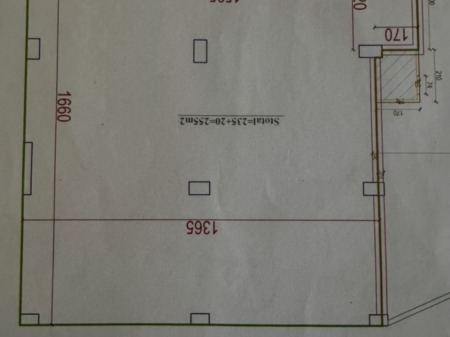 Unità commerciale 255m2 Selite