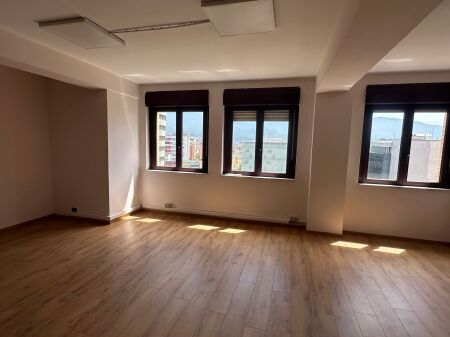 For rent in the center TR