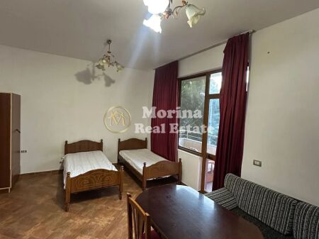 Rent | Garsoniere | Bulevardi i Ri | 300 €/month