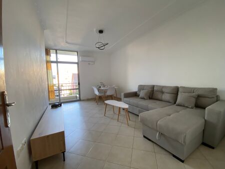 APARTAMENT 2+1 PER QIRA NE ASTIR !