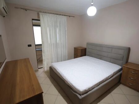 Affittasi Appartamento 2+1+1 con Balcone