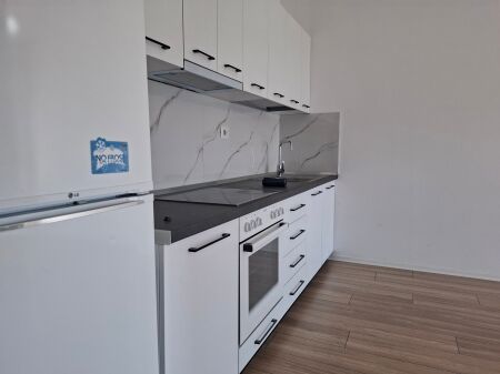 Appartamento 2+1+balcone - 320Eur/mese 📍Ali Dem, complesso Mangalem