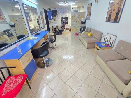 Dyqan Me Qera Tek Rruga e Barrikadave ( ID BD21916) Tirane