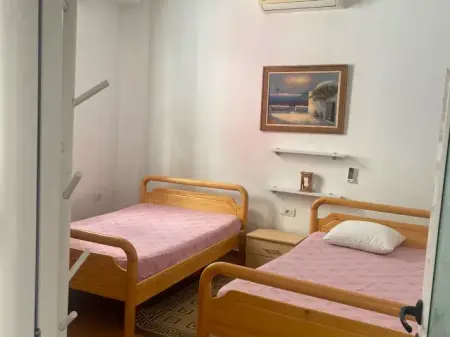 Jepet me qera apartament 1+1,tek Komuna e Parisit mbrapa Ola Fast!✨
