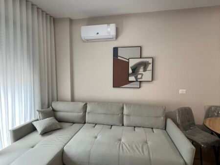 apartament 1+ lux me qera liqeni thate