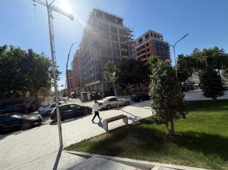 🏡 Shitet apartament 1+1 📍 Rruga “5 Maji”, Tiranë